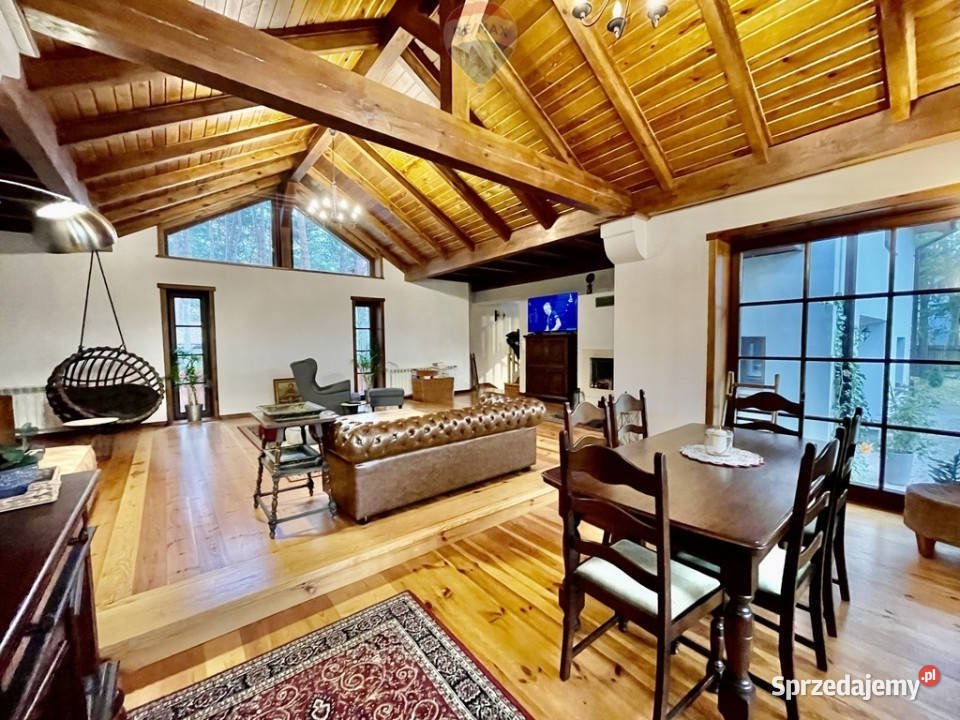 Podmiejska mała willa otoczona sosnami Liczba pokoi 6 Zalesie Górne