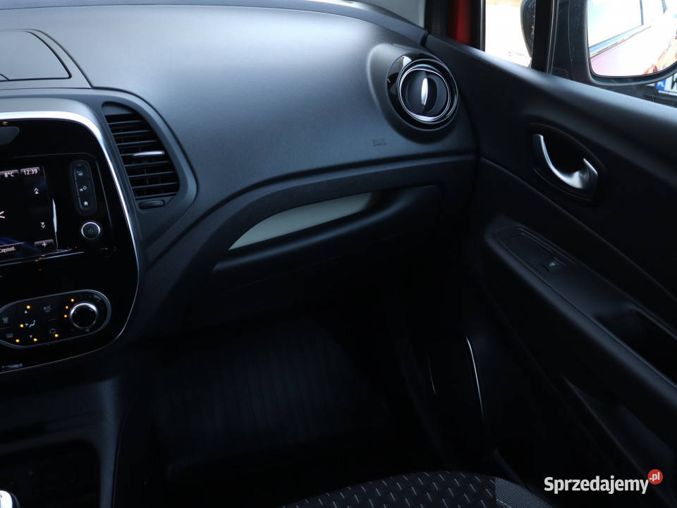 Renault Captur 09 TCe Rok produkcji 2018 Bielany Wrocławskie