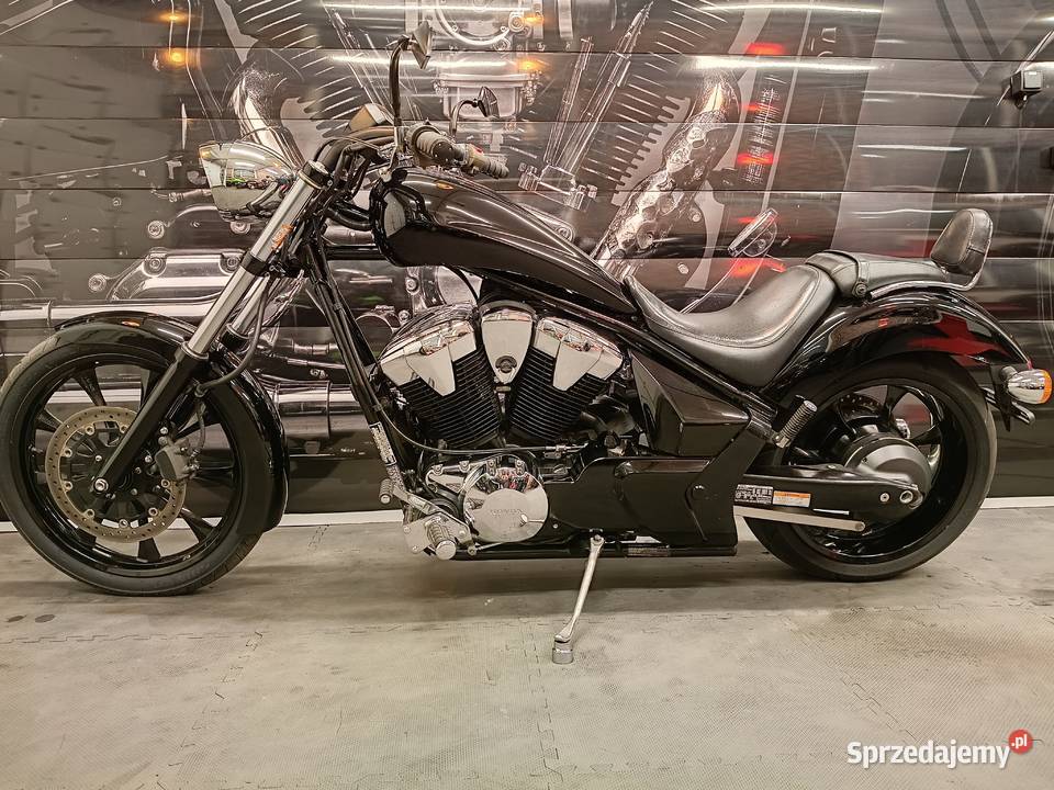 Honda VTX 1300 CX fury czarna perła piękna FILM Bydgoszcz