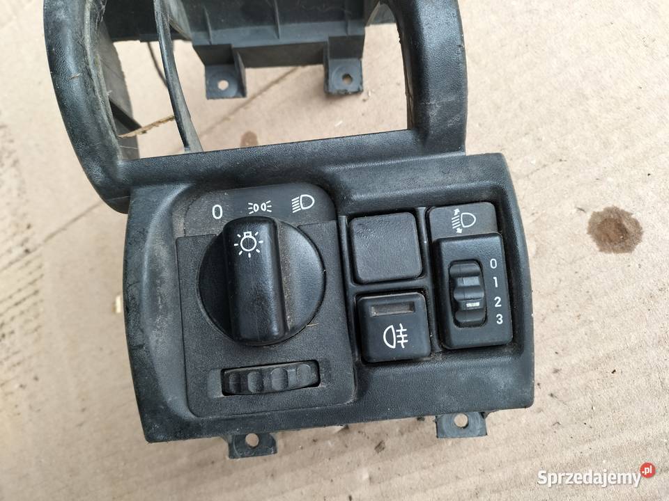 Włącznik świateł Opel Corsa B osobowe Wyposażenie wnętrza lubelskie Kamień-Kolonia