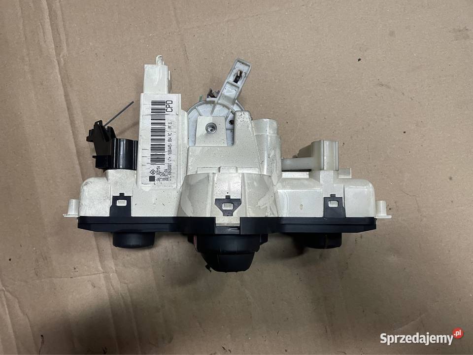 Panel sterowanie nawiewu 6942000 Renault megane Rok produkcji 2005 Szczecin