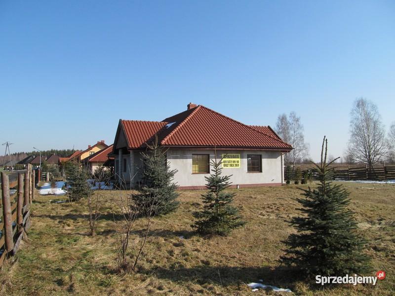 dom w miejscowości Rozgity koło Olsztyna Rozgity