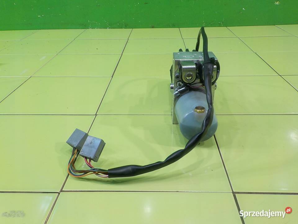 FORD FOCUS MK2 LIFT 20 B 09r CC CABRIO 2D pompa osobowe Suków