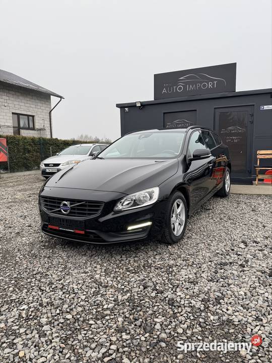 Volvo v60 20d 2017r