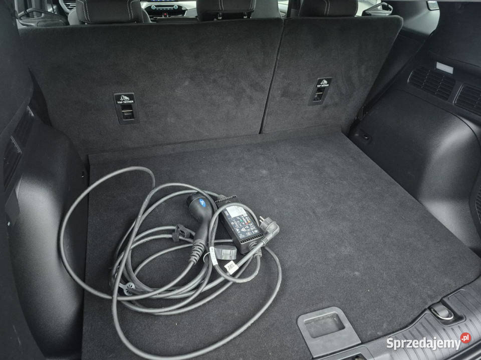 Ford Kuga 25HYBRYD 225 wersja wersja w wtyczka centralny zamek Drelów sprzedam