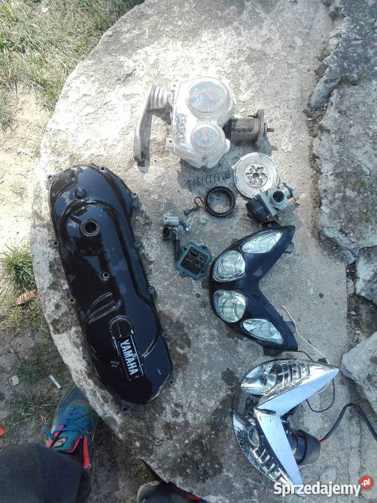 Yamaha aerox cała na części benzyna Motoryzacja sprzedam