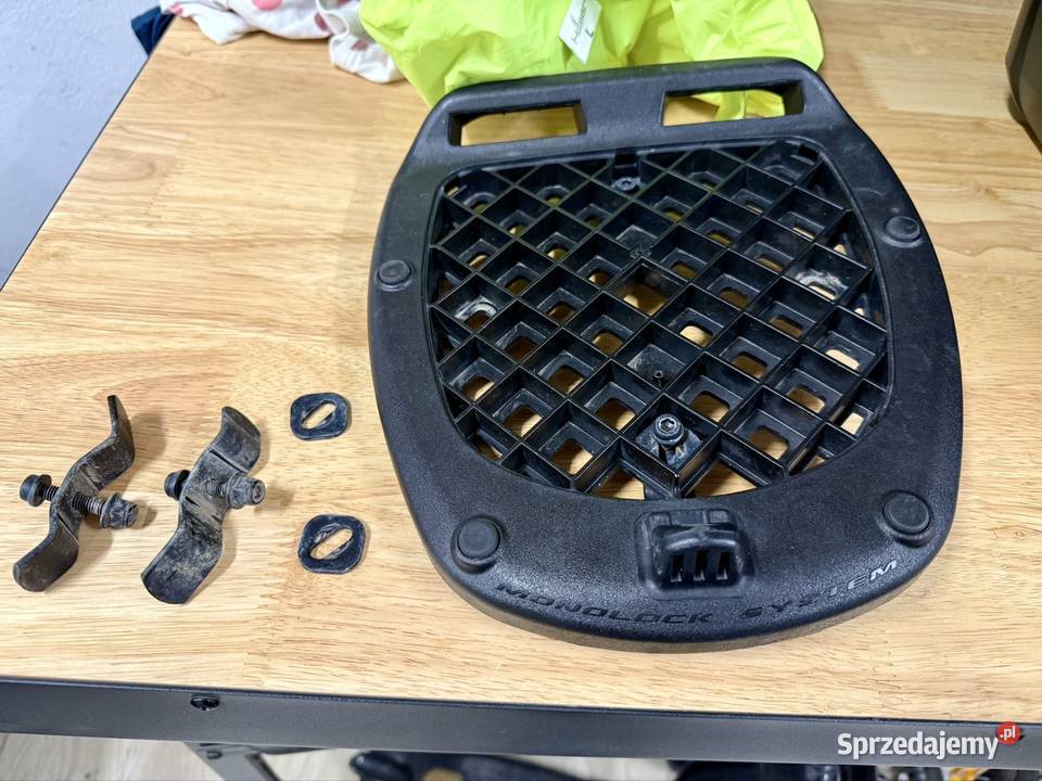 Kufer centralny Givi e43 Monolock płyta Otwock