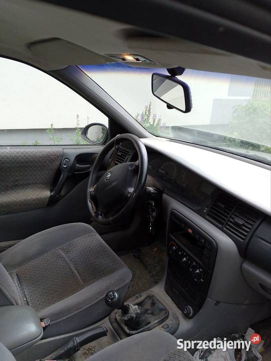 Sprzedam Opel Vectra B 18 16V Rząśnik
