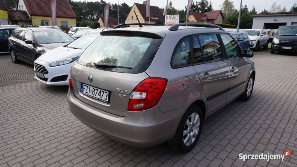 koda Fabia zarejestrowany ubezpieczony Gwarancja isofix