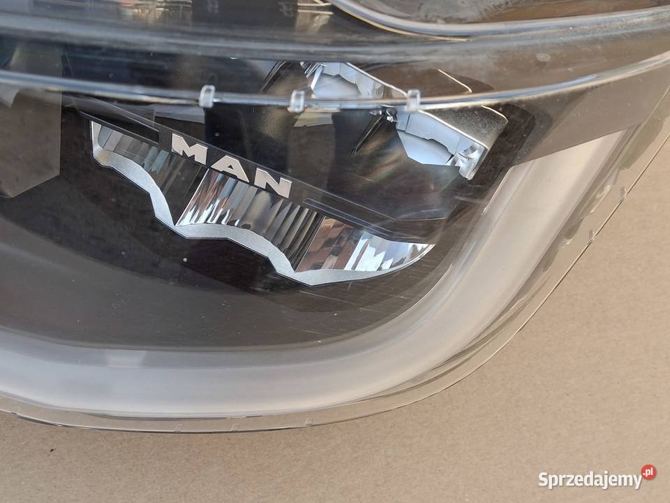 MAN TGX TGS TGL TGM TG3 REFLEKTOR LEWY FULL LED Bieleń