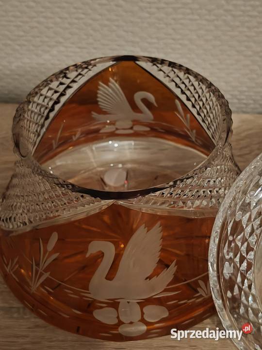 Śliczna duża bombonierka kryształowa