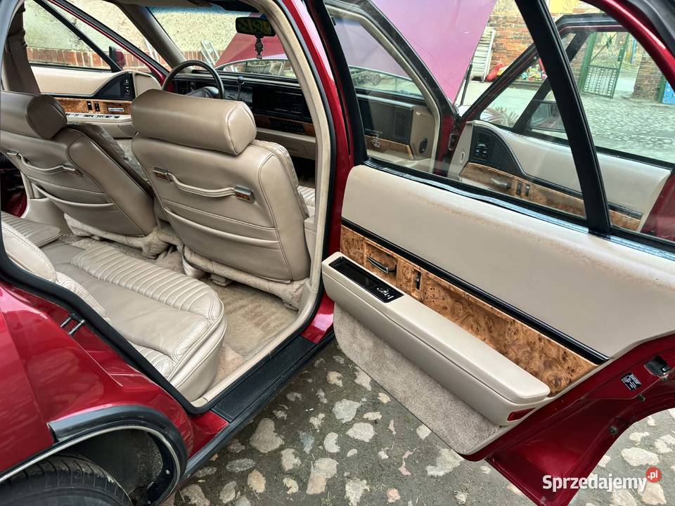 Buick Park Avenue zarejestrowany jako pojazd Skała