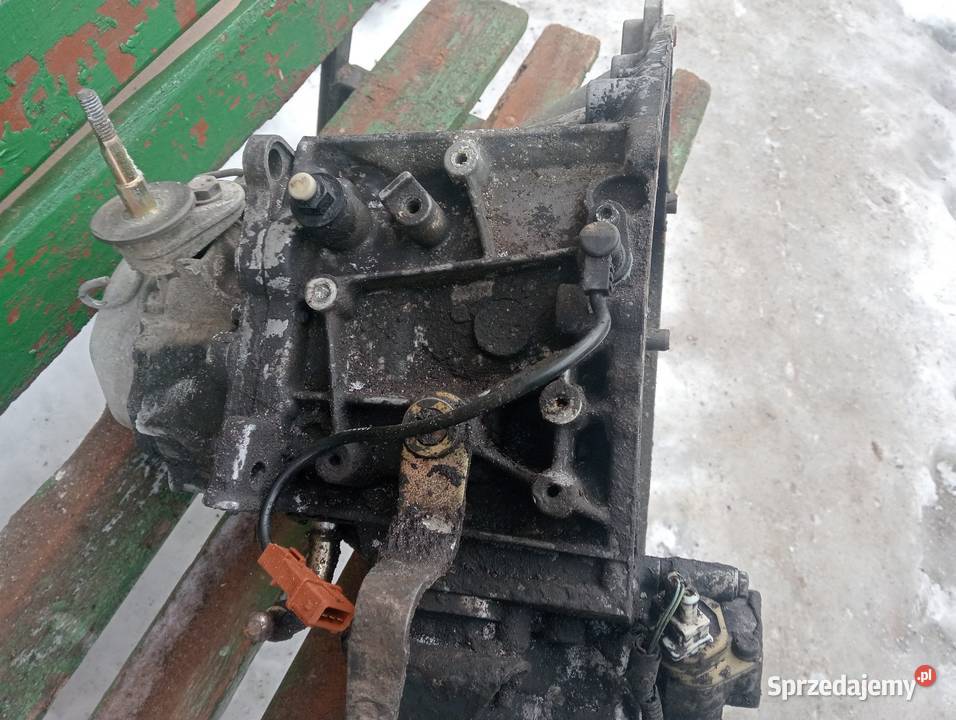 Citroen Berlingo 19D silnik słupek sprzedam