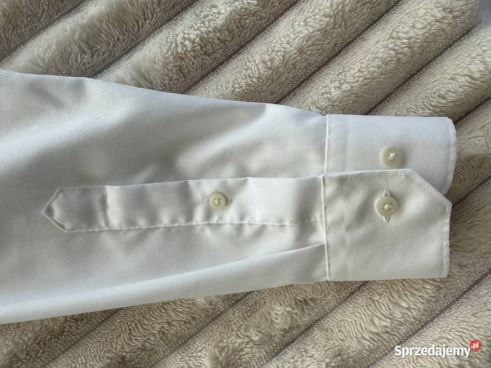 Biała koszula chłopca w rozmiarze XS firmy chłopiec Gdańsk