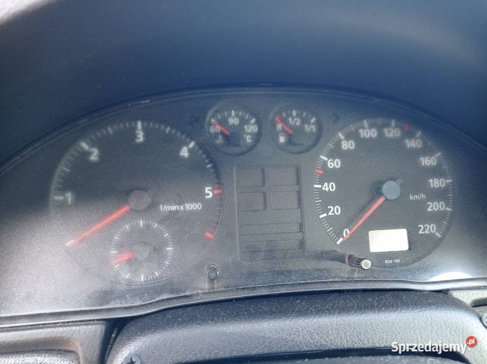 Audi A4 Kombi 19 TDI 66 kW 1996 r dawca części Szklarka Myślniewska