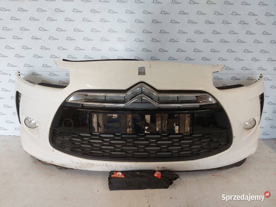 CITROEN DS3 zderzak przód 9687534777
