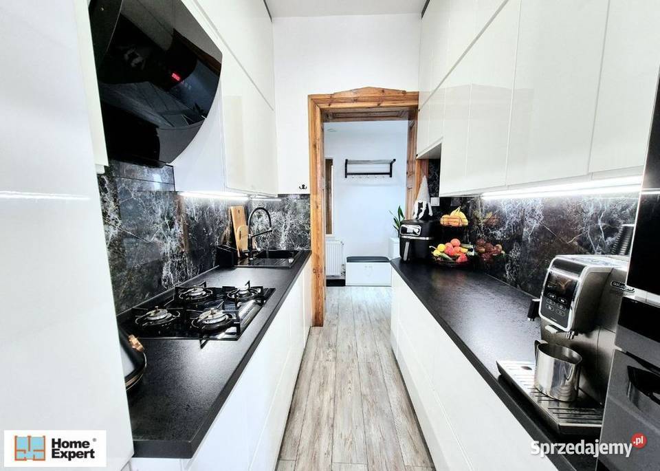 4pok 95met Przestrzennej BALKONPIWNICA Wrocław Liczba pokoi 4 sprzedam