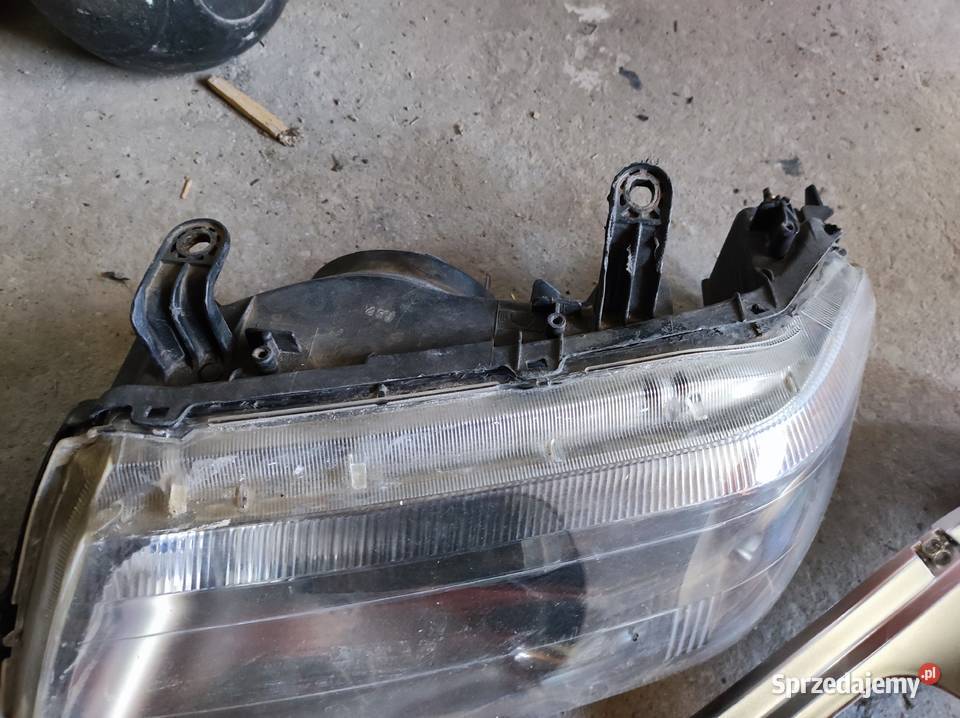 Lampa lewa Mitsubishi Pajero Sport Lampy przednie Radom