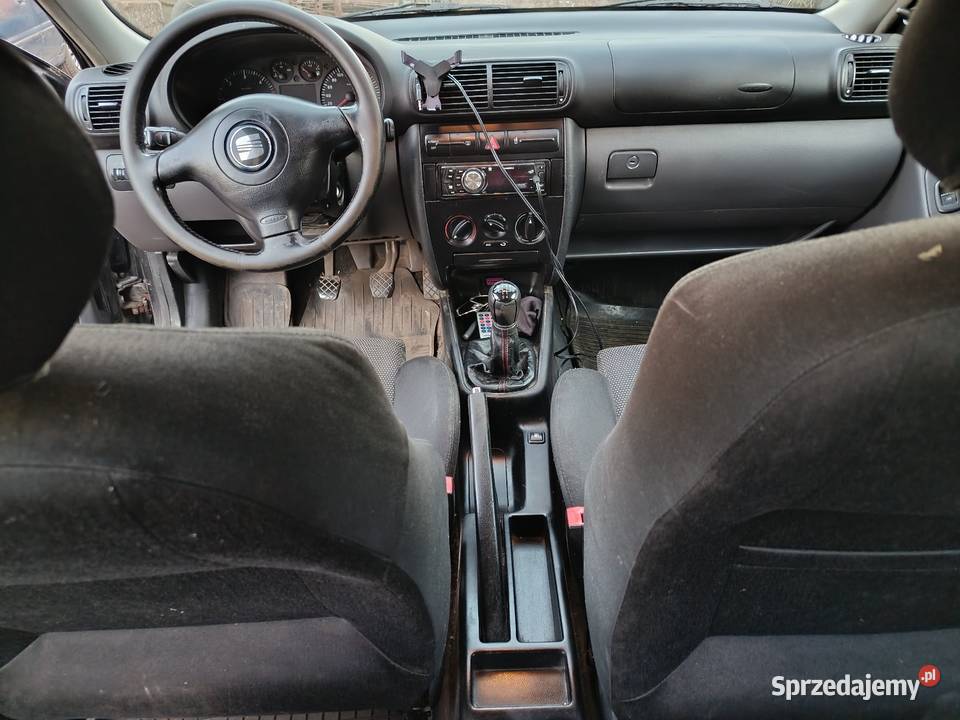 Seat Leon 19 TDI 2003 czarny Legnica