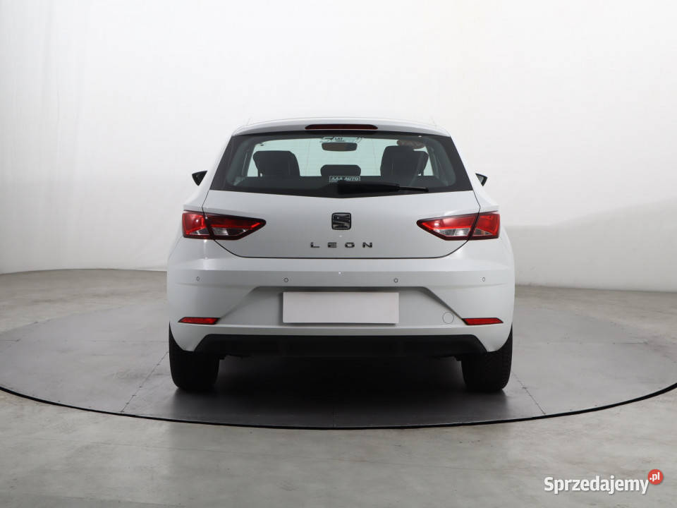 Seat Leon 10 TSI światła przeciwmgielne Leon