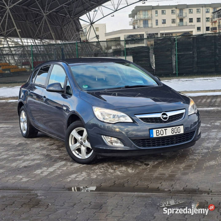 Opel Astra Opel Astra 14 Turbo Cosmo J 20092019 ESP Ostrów Mazowiecka