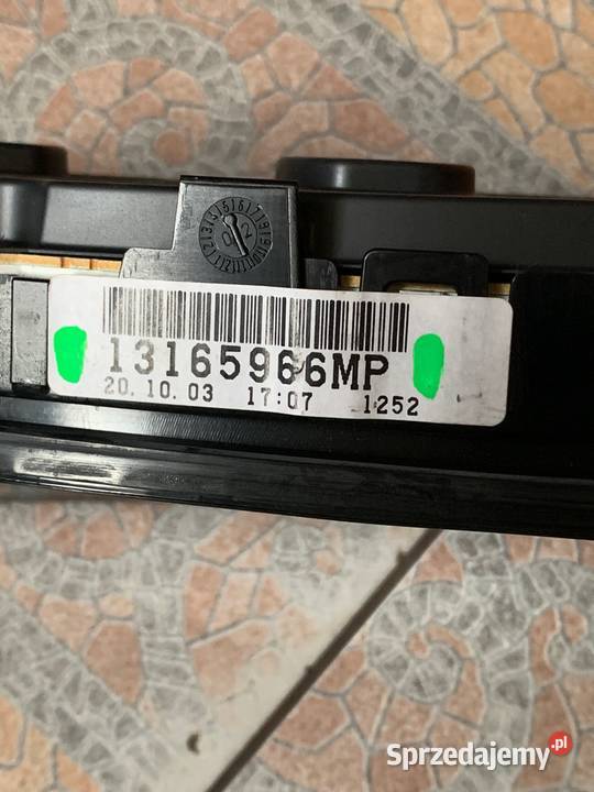 Licznik Opel Vectra C 19 DTI 13165966MP osobowe wielkopolskie Margonin