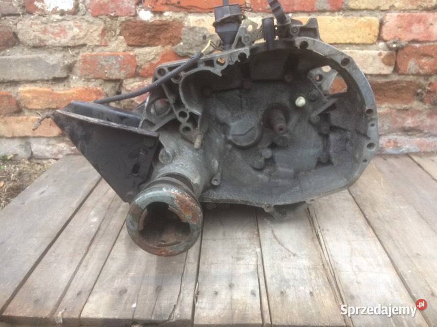 Skrzynia biegów Renault r5 JB4001 7700598601 osobowe łódzkie Kutno