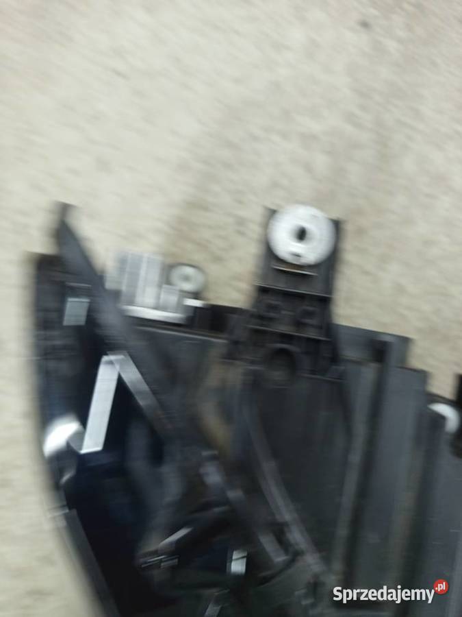 Reflektor prawy Touran 15 roku orginalny Rzeszów