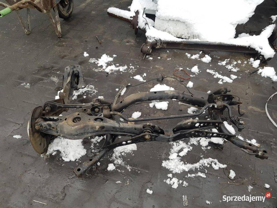 BELKA SANKI TYŁ SKODA OCTAVIA III Lipno