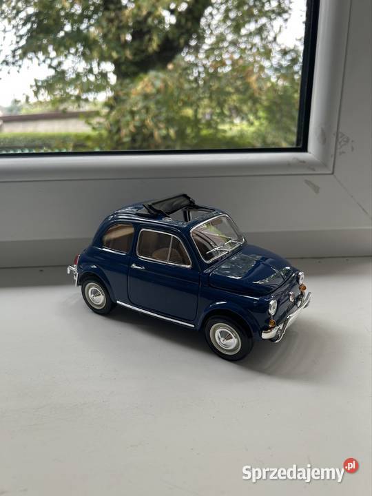 Bburago Fiat 500L 1968 Model samochodu w skali śląskie