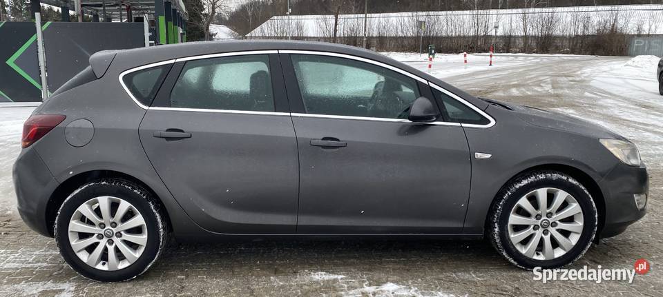 OPEL ASTRA J Cosmo Bezwypadkowa FLEXFiX Bagażnik grafitowy Wieliszew