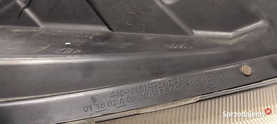 LAMPA PRAWA PRZÓD MERCEDES SPRINTER W906 osobowe Lipno