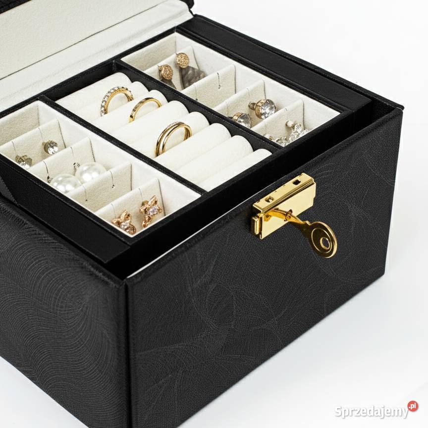 Szkatułka na biżuterię czarna z zamkiem Warszawa