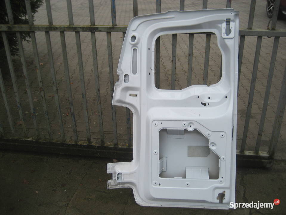 opel vivaro c 1926r drzwi tył prawe Rakoniewice