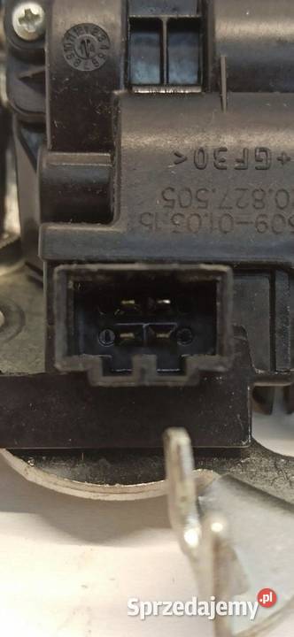 AUDI A3 A5 A6 ZAMEK KLAPY BAGAŻNIKA 8R0827505