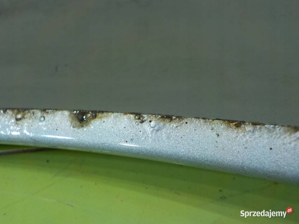 BMW Z4 E85 22 B 04r CABRIO 2D blotnik prawy