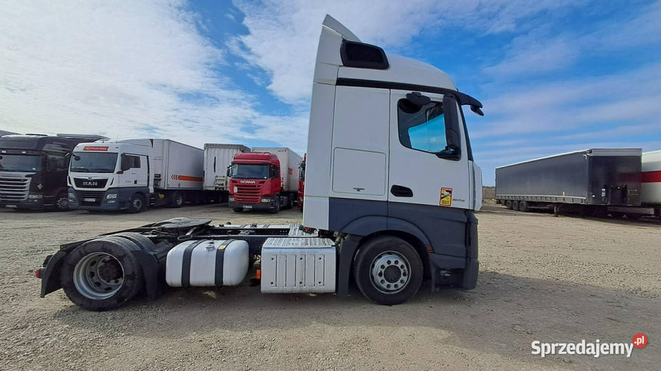 Mercedes Actros Komorniki