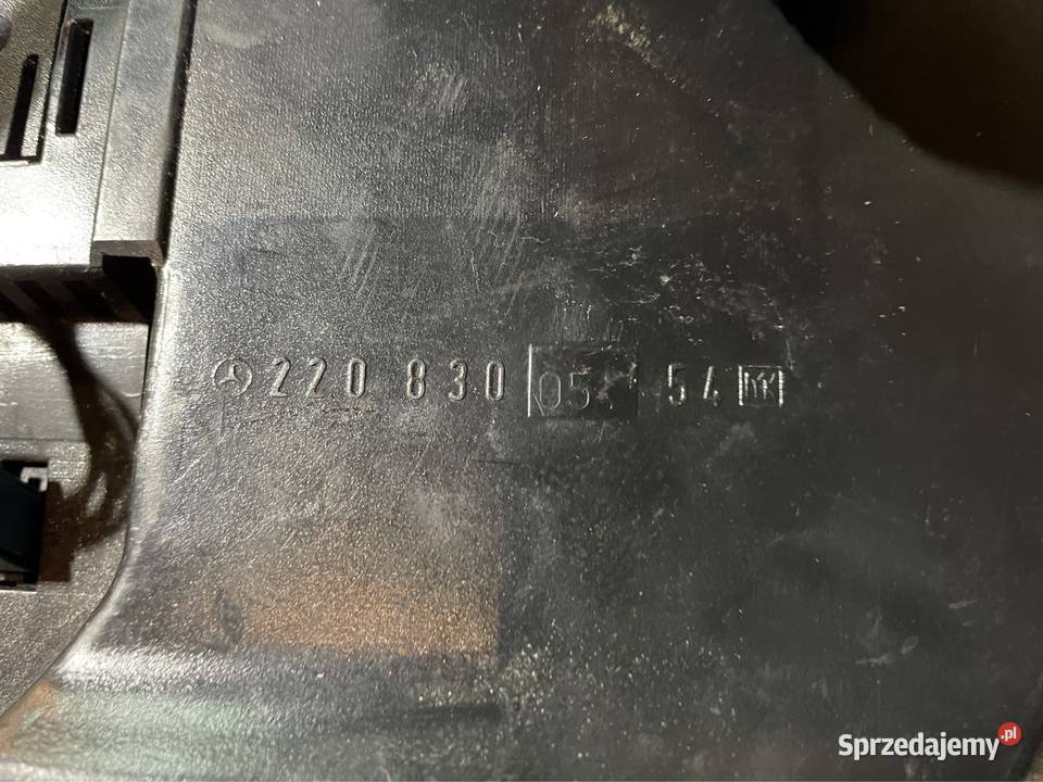 Kratka nawiewu konsoli 2208300554 mercedes s Szczecin