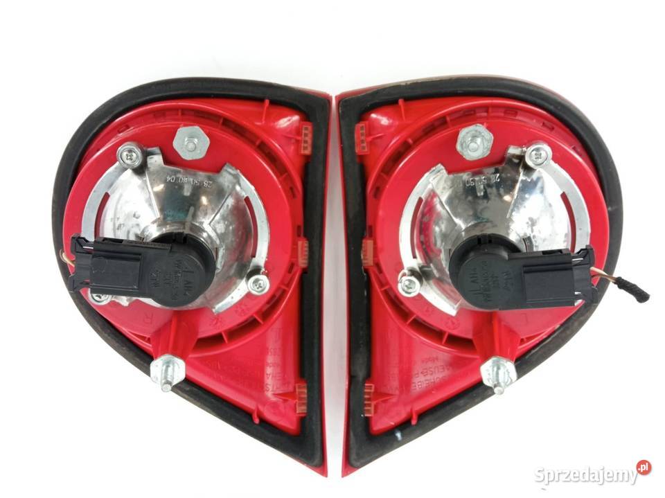 LAMPA TYŁ KOMPLET W KLAPĘ KOMPLET VW Volkswagen