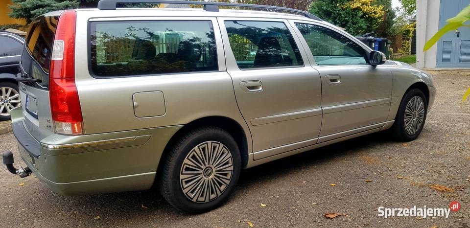 Volvo V70 Xenon Grzane Fotele Webasto Hak Skóra Rok produkcji 2008 Turek