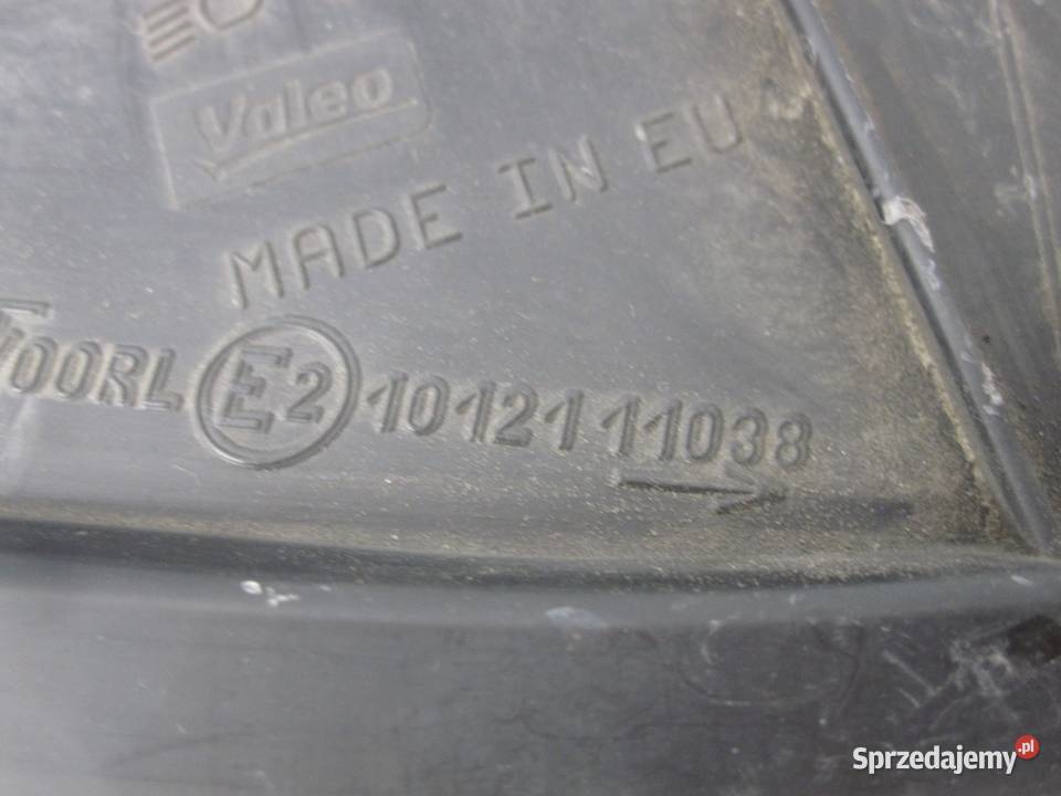 PEUGEOT 208 I 14r lampa prawa przód ANGLIK świętokrzyskie Kielce