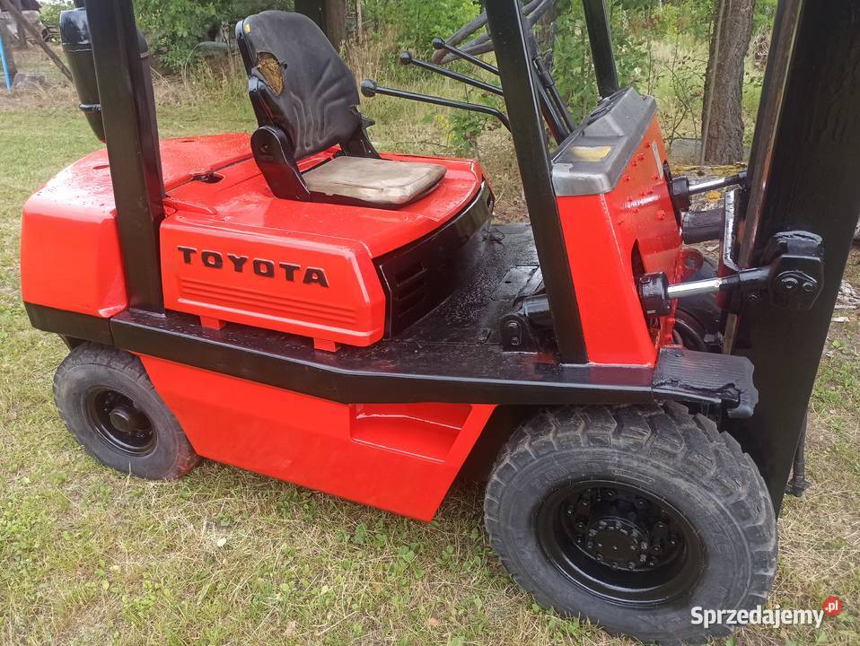 Wózek widłowy Toyota 023FD25 Wózki widłowe sprzedam