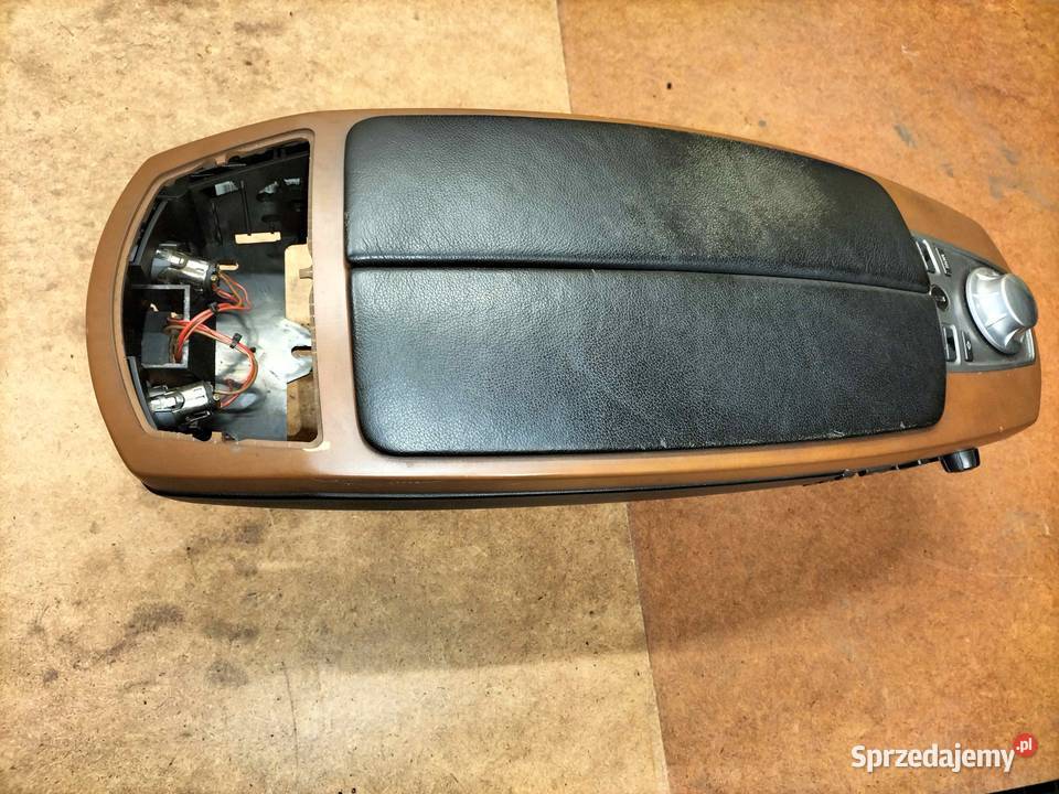 Podłokietnik centralny ze schowlkiem BMW E65 E66 osobowe Motoryzacja Poręba