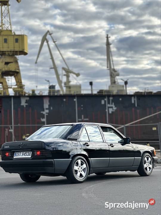 Mercedes w201 190 18 benzyna Police sprzedam