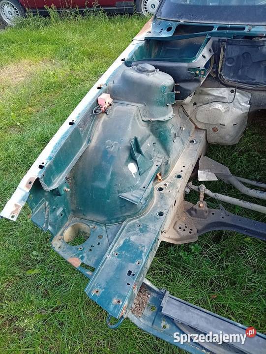 BMW E32 karoseria na kawałki Tomaszów Mazowiecki sprzedam