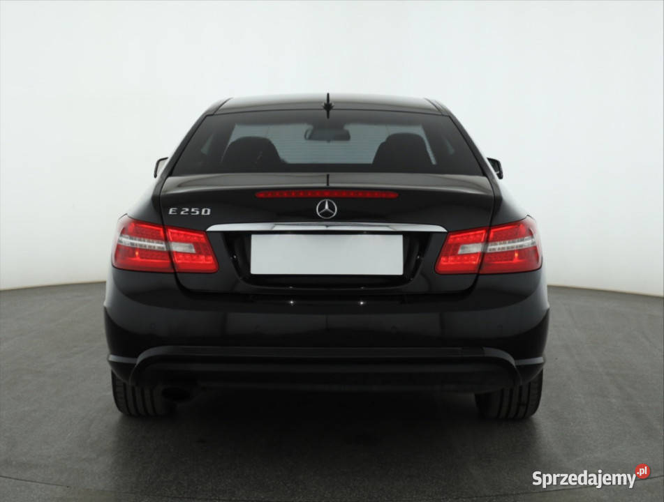 Mercedes E E 250 150KM mazowieckie Piaseczno
