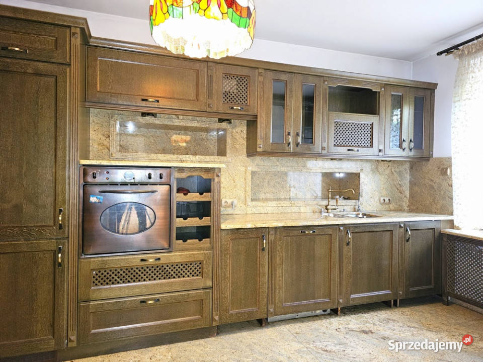 Elegancki dom wolnostojący 250 m2 Wysoki Urzut