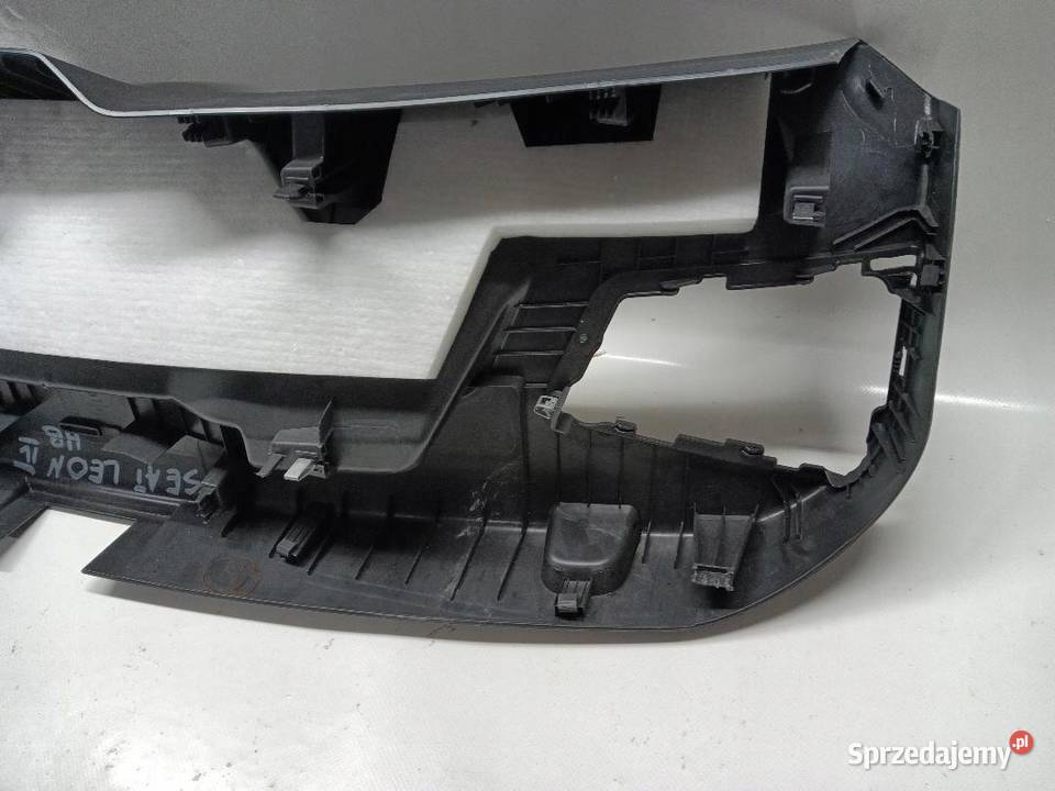 BOCZEK TAPICERKA KLAPY TYŁ SEAT LEON 4 HB 2020 Tapicerki samochodowe