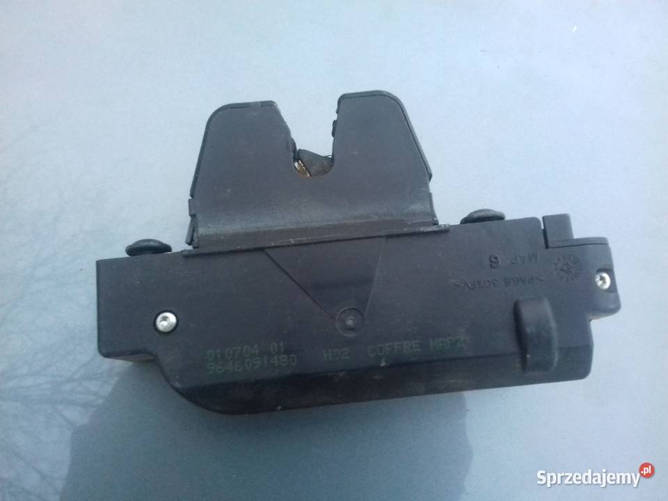 Zamek klapa tył peugeot 607