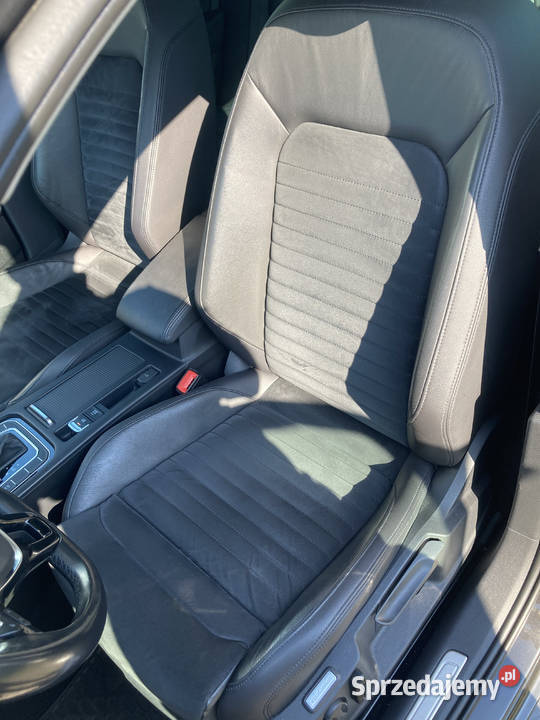 Volkswagen Passat 15 TSI EVO Highline DSG Pniewy